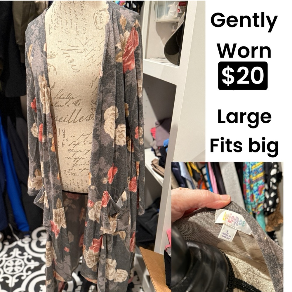 LuLaRoe Gray Floral Open Cardigan with Pink and Cream Roses